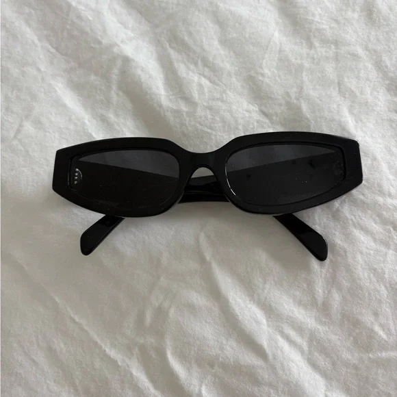 Celine Black Cat-Eye Sunglasses - Picture 4 of 7